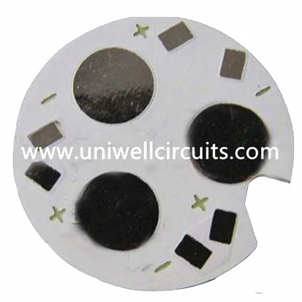 Hliníkové základové dosky s plošnými spojmi